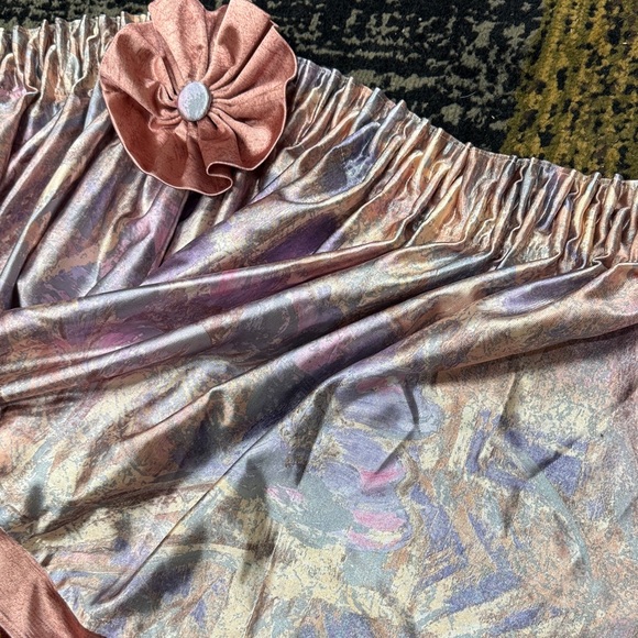 Pastel Metallic Pink and Purple Window Valance - Picture 7 of 9